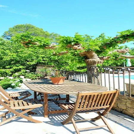 Beautiful House With Lovely Pool In Callian (Var)