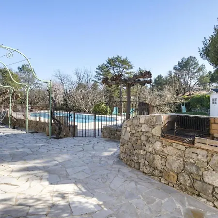 Beautiful House With Lovely Pool In Villa