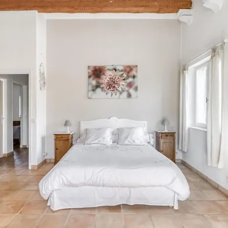 Beautiful House With Lovely Pool In * Callian (Var)